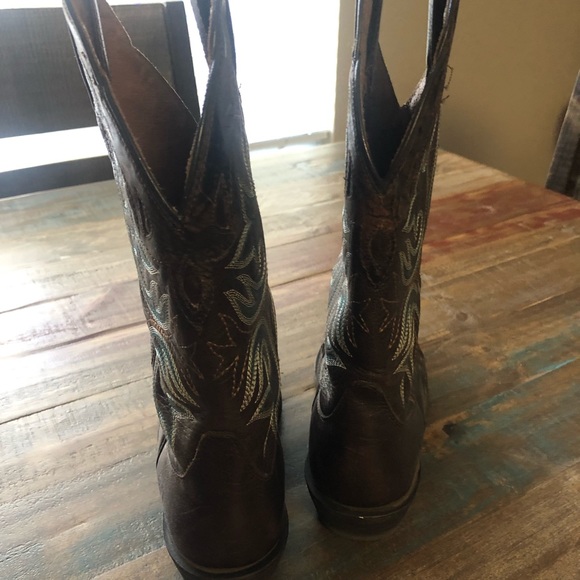 Ariat Boots - Picture 2 of 4